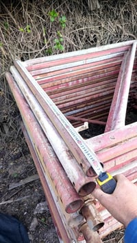 سقالات نجارة • حديد ثقيل • متر ونص