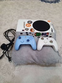 اكس بوكس سيريس اس جهاز نضيف وما داخل تصليح وياه ثنين يدات كيم  سير  ال...