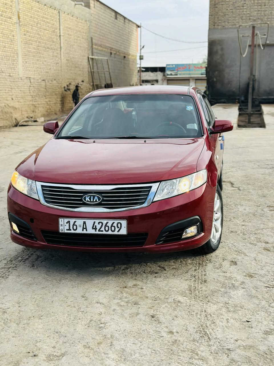 السلام عليكم شباب اوبتما 2010 السيارة جاهزه كلش السيارة احله من الصوره السيارة جاهزه كير ومحرك وتخم تاير وحداديه السيارة بيهه قطعتين تبديل والباقي كفاله اذا ابيه بكد الشبر عليه السيارةخليجي محرك2400   مكان السيارة الديوانية الاستفسار على هاذه الرقم ***********
