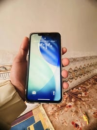 11 برو ماكس مبدل شاشه بطاريه 100 ذاكره 256 للجهاز مرتب  للسعر 160 بدون...