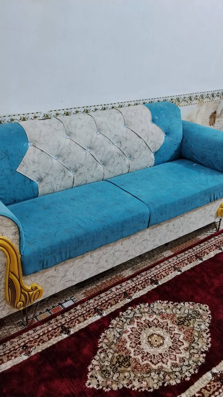 سلام عليكم اغراض للبيع كلمن وسعره عيني قنفات مقعدين ثلاث نفرات مقعد نفرين كراسي ثنين جربايه نفر بوفيه 6خانات طابقين 
كنتور بابين العنوان ناصرية مركز الاسكان الصناعي *********** متواجد وتساب وماسنجر
