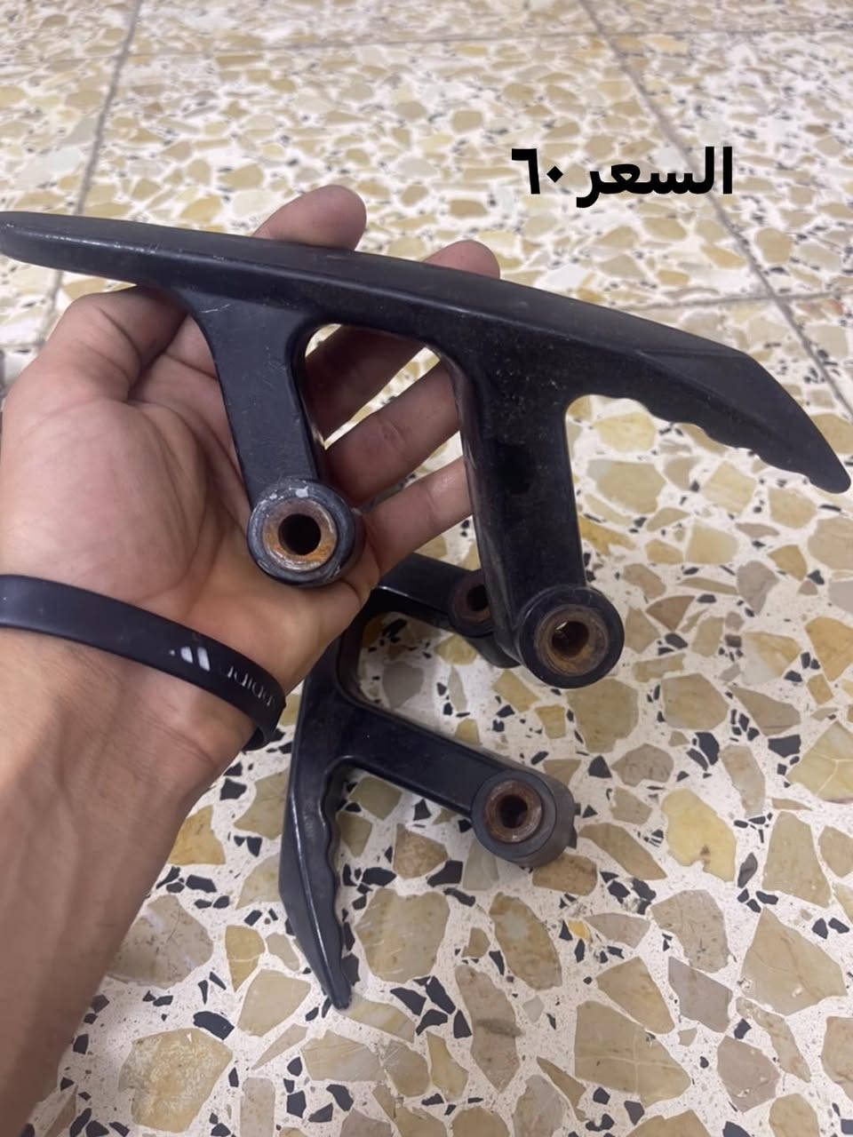 (الاسعار ثابته)  ايشي تحتاج بخدمتك
مكاني الحسينية مال راشدية
خاص+واتساب***********
توصيل متوفر

