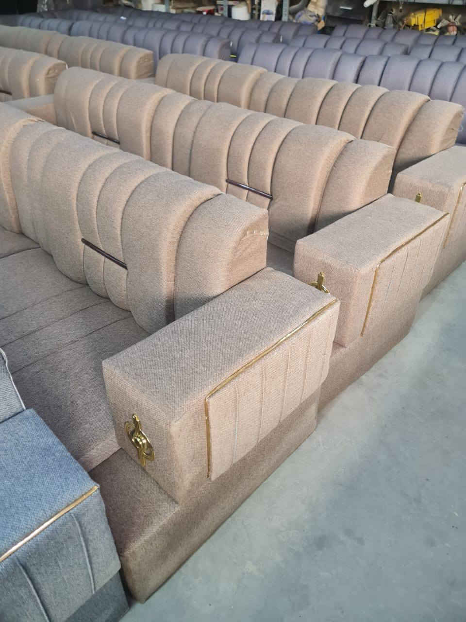 بفضل الله
تم وصول حاويه. ديوان جديد. شغل اربيل قاعدة خشب بلايود اسود في مجمع التسوق الاوربي في قلعة سكر شارع السيطره القديمه مال حي الصناعي اليدخل عالحي العسكري للاستفسار الرقم المجاني *********** حجي صادق النجار
