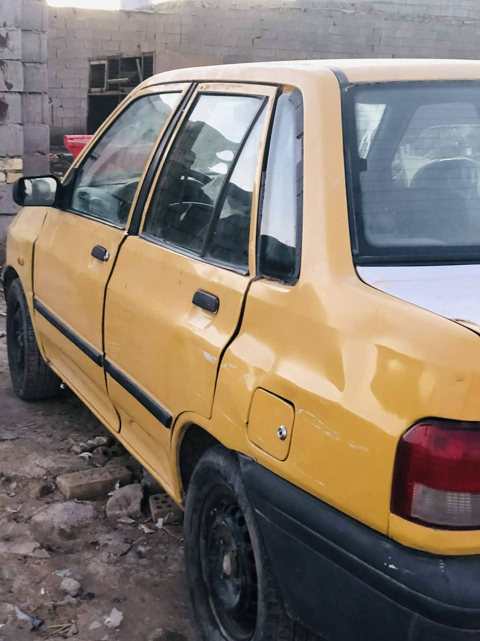 سلام عليكم ورحمة وبركاته سايبه مديل 2012البيع رقم كربلاء (مكاني كوت مركز مدينه) مكينه كايمه كير جديد سياره بيه رشات صبغ  دوشمه وفرشه جديده سعر 16 وبيه مجال الشراي نتصال عله رقم ***********الحد يراسل خاص ماجاوب
