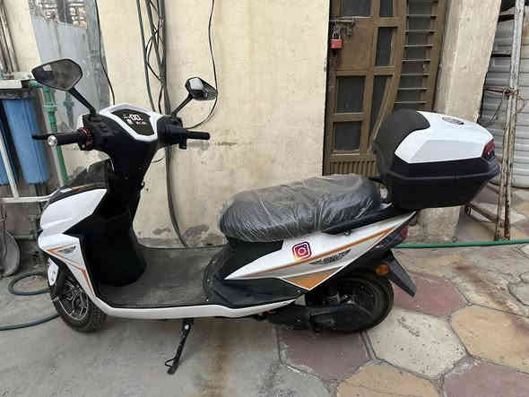 دراجة شحن للبيع 
سلام عليكم  من رخصة الأدمن 
دراجة شحن سكنس ملف ١٥٠٠ 
ماشية ١٢٠٠ كيلو 
تقطع ٦٠ كيلو بالشحنة الوحدة 
شحنها يطول ٥ ساعات 
قفلها ٦٠٠ للبيع
