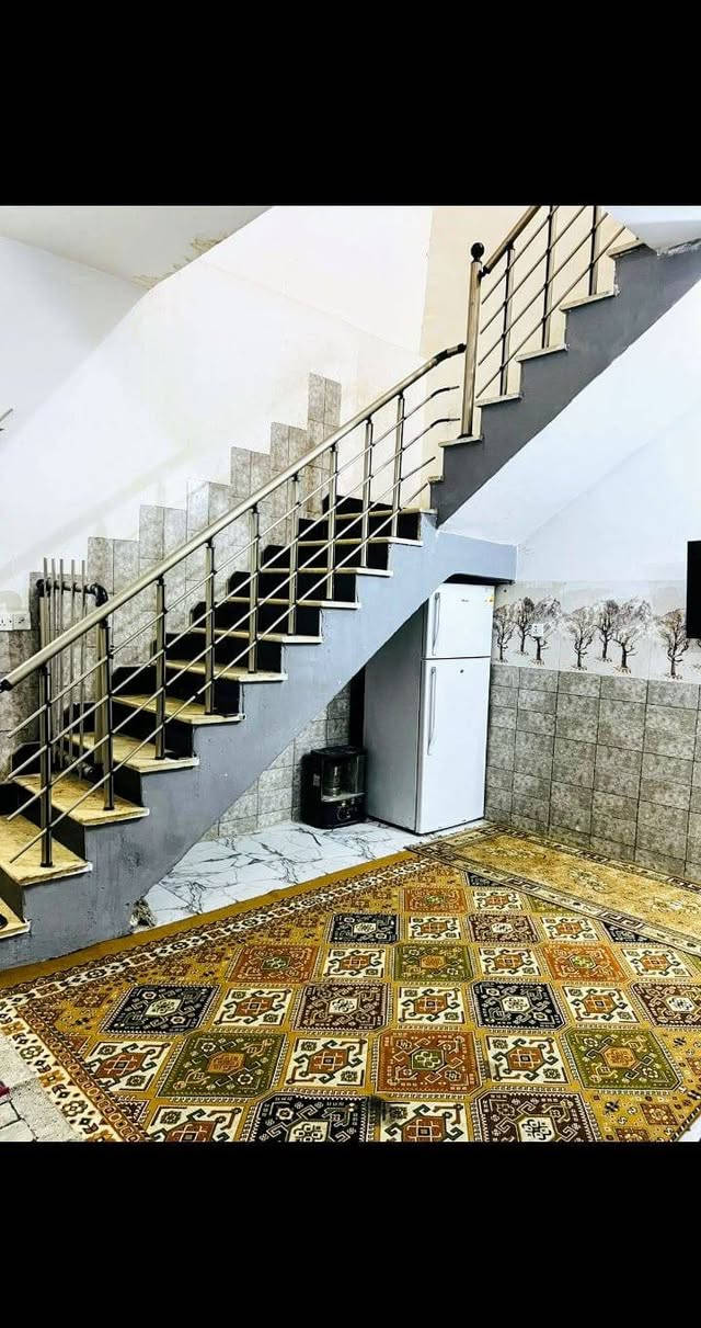 سلام عليكم بيت للبيع بغداد الرئاسة شارع ٢٠ معمل الغاز مساحه ١٢٥ متر للاستفسار *********** لبيت عله شارع تجاري
