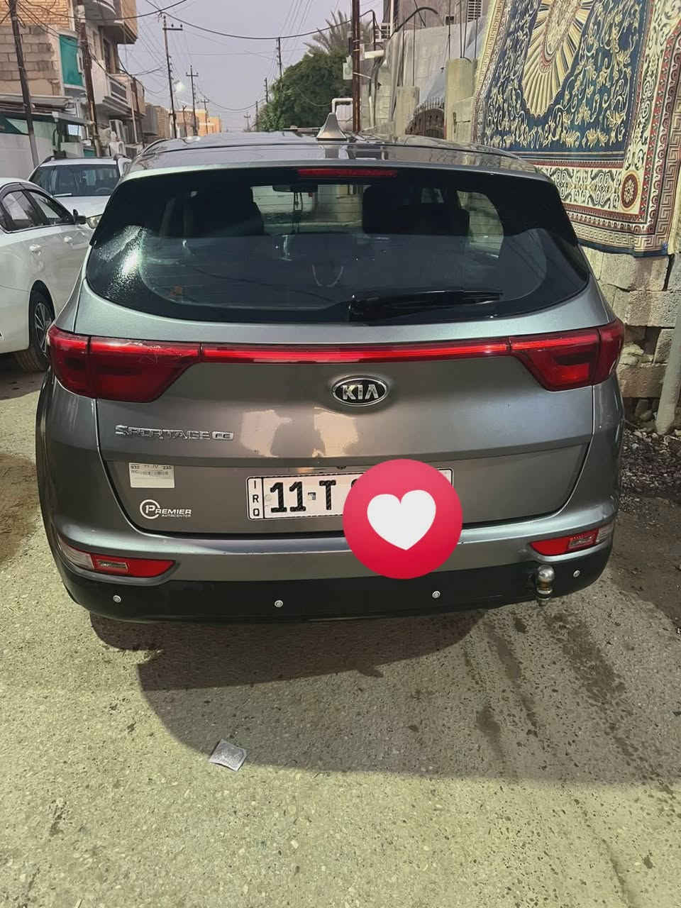 سبورتج للبيع موديل 2017 وارد أمريكي حادثهه حافه البنيد بس بارد السياره بدون صبغ مكينه 2400 كير محرك صدر تبريد خير من الله مواصفات عاديه سياره بسمي رقم بغداد تحويل ثاني يوم للاستفسار *********** سعر 123
