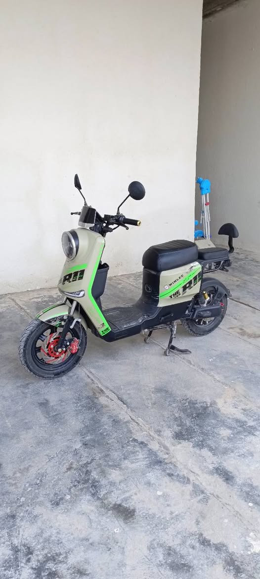 سلام عليكم شباب دراجه شحن  11R دراجه مكفوله ستخدام غليل سعر 550 بيه مجال حك جيه ، الزبير *********** واتساب
