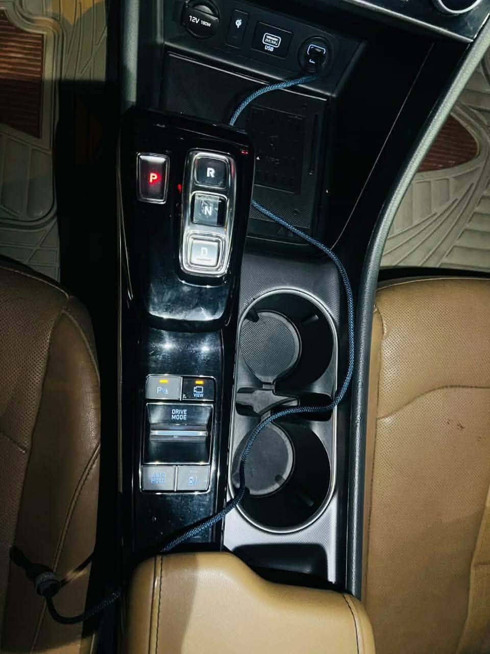 للبيع هيونداي سوناتا موديل2020 فول
رقم اربيل ترقيم جديد 
السيارة صبغ جاملغ ايسر جاملغ بيه حار قليل 

المواصفات : 
1 - بانورما 
2- لايتات ديناميكي 4 عدسات 
3- حساسات امامي خلفي 
4- رادار امامي خلفي جانبي 
5 - تدفئه +تبريد كشنات
6- مكينه 1,600 تيربو 
7-كامرات خلفيه
8- كشنات كهرباء جلد 
9- لد انارة داخليه بلادي عدة اللوان 
10- تحكم ستيرن جهتين 
11- كروس سرعه + تحديد مسار والخروج عن المسار
12- تشغيل عن بعد 
13- تبريد خلفي 
14- مرايا وسطيه وجانبيه عاكسه للضوء 
15- حساس مطر 
16- سستم صوت بووس 
17-تبريد قطعتين 
18- ستيرن هيتر 
19-شاشه كبير ذكية +ابل كار بلي 
20- الصندوق ذكي يفتح عند الاقتراب منه 
21- شحن لا سلكي 
22_تحريك السياره الى الامام ول خلف عن طريق الريمون
23_داخل بيجي
24_وبيها بعد هواي مواصفات 

 السيارة حلوه ونظيفه  
سعرها178$
مكاني نجف تجي تشوف بعينك وبيك خير وتدلل
***********
بي وتساب
