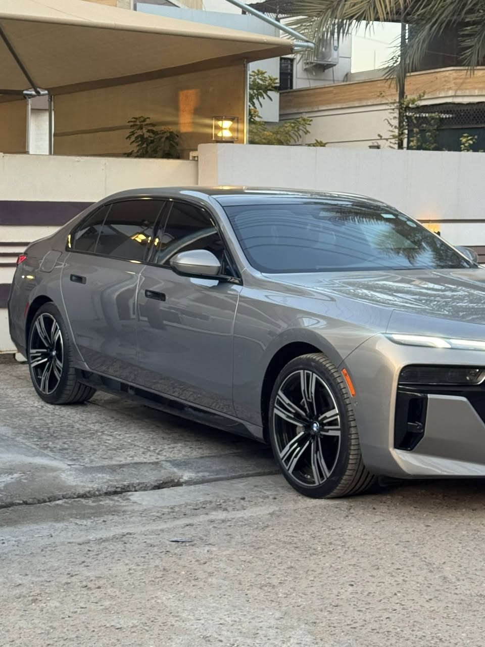 بي ام دبليو 740 (كرستاله ) موديل 2024 وارد امريكي كلين تايتل مكفوله من ضربه وحادث ومن كلشي مكفوله فول مواصفات بوب شفط بردات رادارات شاشات بالابواب الخلفيه للتحكم بكل السياره وجكات اناره داخليه متغيره ويل 22 مال 760 وتايرات بيرلي اصليه جدد وداتا شو كراسي مساج وصندوك كهرباء واناره بالشباك وبعد هواي مواصفات بيهة بدون اي نقص الدعاميات اني صبغتهن لان جانت مغلفه ومن شلت تغليف صبغتهن بدون ضربه ولا اي ضرر رقم اربيل بسمي وبيهة تضليل 80‎%‎ بالسنويه السياره ماشيه 28 الف سعرهة 73000$ وبيهة مجال مكانهة بغداد عامريه ***********
