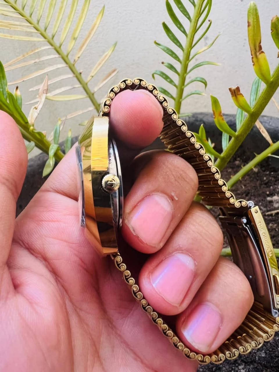 🌹🌹🌹🌹..
اخوان #السعر425$ دووولار..
#رجاءااذاموشراي لتدفع سعر بخس..
#الساعة سويسري اصلي #وليست مجددددددد..

السلام عليكم ورحمة الله وبركاته..
        ✅ RADO ✅
👇👇👇
 ♥️ ساعة رادو دياستار  اتوماتيك ونصب ..
♥️سويسري اصلي بكل تفاصيلها..
♥️مكينه ذهبي  25 حجر مختوم ومعلم ..
♥️ يقال عنها تحتوي على11 فص الماص ... 
♥️جام اصلي زفير ضد الخدش ..
♥️المكينة والزمبلك والسير سلايت بدون نقص وكله اصلي  وملعم 
♥️غطاء المكينة مختوم من  الداخل والخارج  ومعلم ..
♥️الساعة #نظافةلوووك 100% كالجديد ...  
♥️نافذة التاريخ شهري اسبوعي شغال  ..

♥️🌳#السعر425$ دووولار ..🌳 
♥️والتوفيق للجميع ♥️..


**إذا كنت صاحب هذا الإعلان وتريد حذفه لأي سبب، رجاءا أرسل رسالة إلى الدعم الفني**