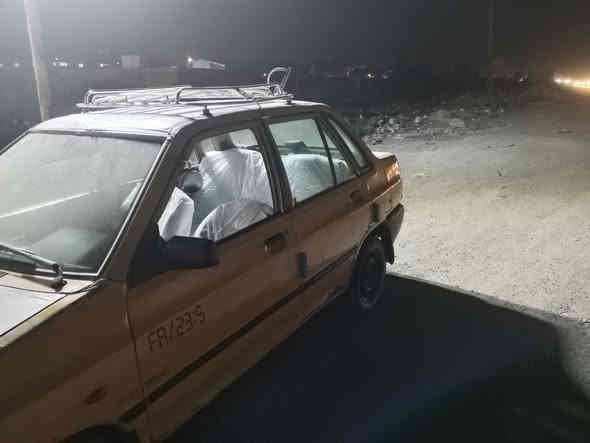 سلام عليكم سياره سايبا للبيع موديل 11 من ضربه ومن صبخ السياره خير من الله شواصي بلاديات صدر جديد تخم تاير جديد مكينه خيط بخار بسمي تحويل ثاني يوم السعر 23 وبيعه مجال مكاني جسر دياله رقم ***********
