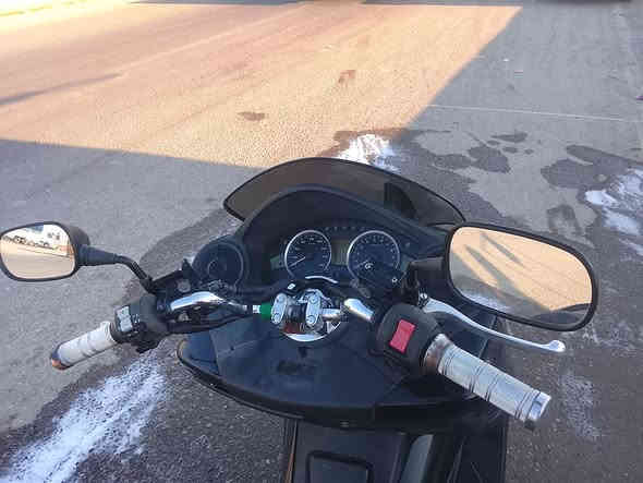 السلام عليكم فورزا صفر عشره كلشي شغال بيها مكينه جديده قبل ١٥يوم شادها كلوب بالجنطه ستان صفح صالنصه بلاديه امبيثري شغال مرايات البلادي بيه نقص استان تعليك وتريشه صفحه الاستان الصفح السعر مليون و600 وبيها مجال الشراي يراسلني وتدلل المكان القرنه النعيم بني منصور ***********
