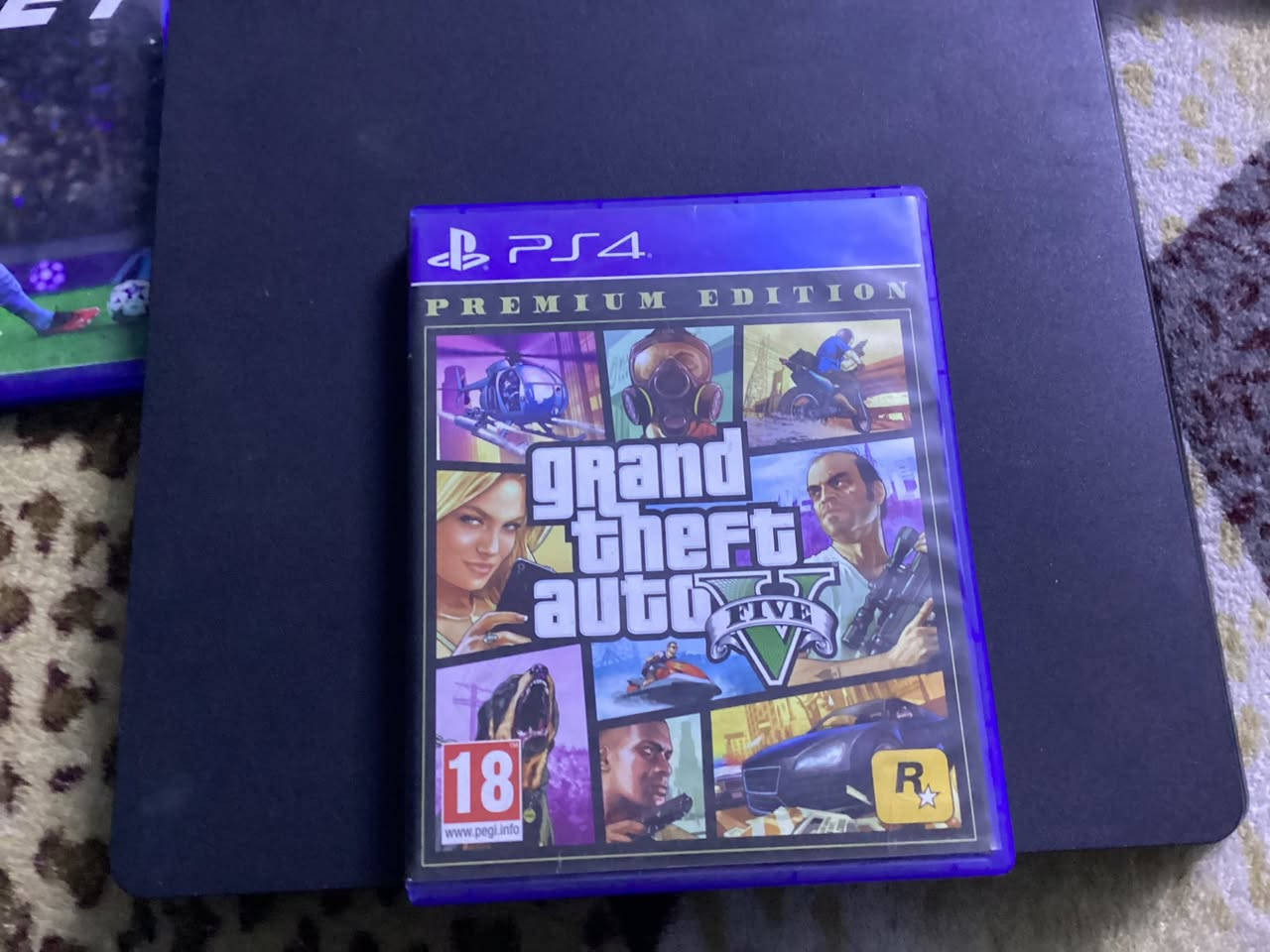 بلي فور اسلم ممفتوح ويا يدات اثنين او اقراص 3السعر 300 الموقع بغداد شهداء البياع رقم  ***********
