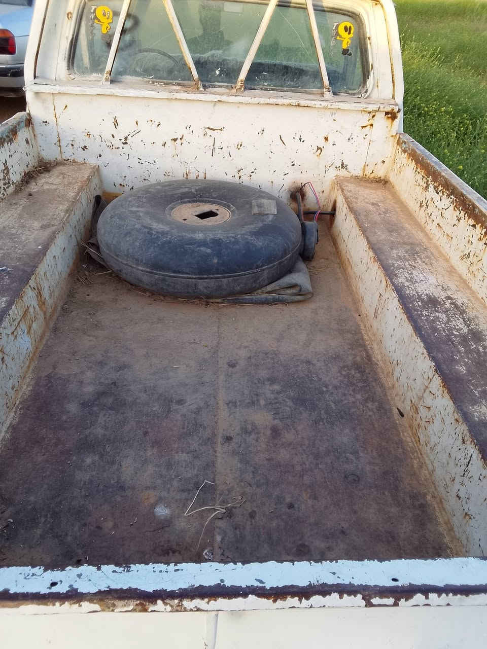 بيكب تويوتا موديل 77 رقم نينوى اصفر شرعي من الحمدانية مااندله منظومة غاز محرك گير اكسل شاصي شرط  پاتري جديد شرط مال شغل سعر 15$ورقة مع المنظومة. بدون منظومة سعر 12$  شراي خابر ذا موشراي لا تخابر اخويا تفاصيل كتبتها كلها.تواصل رقم 
***********
