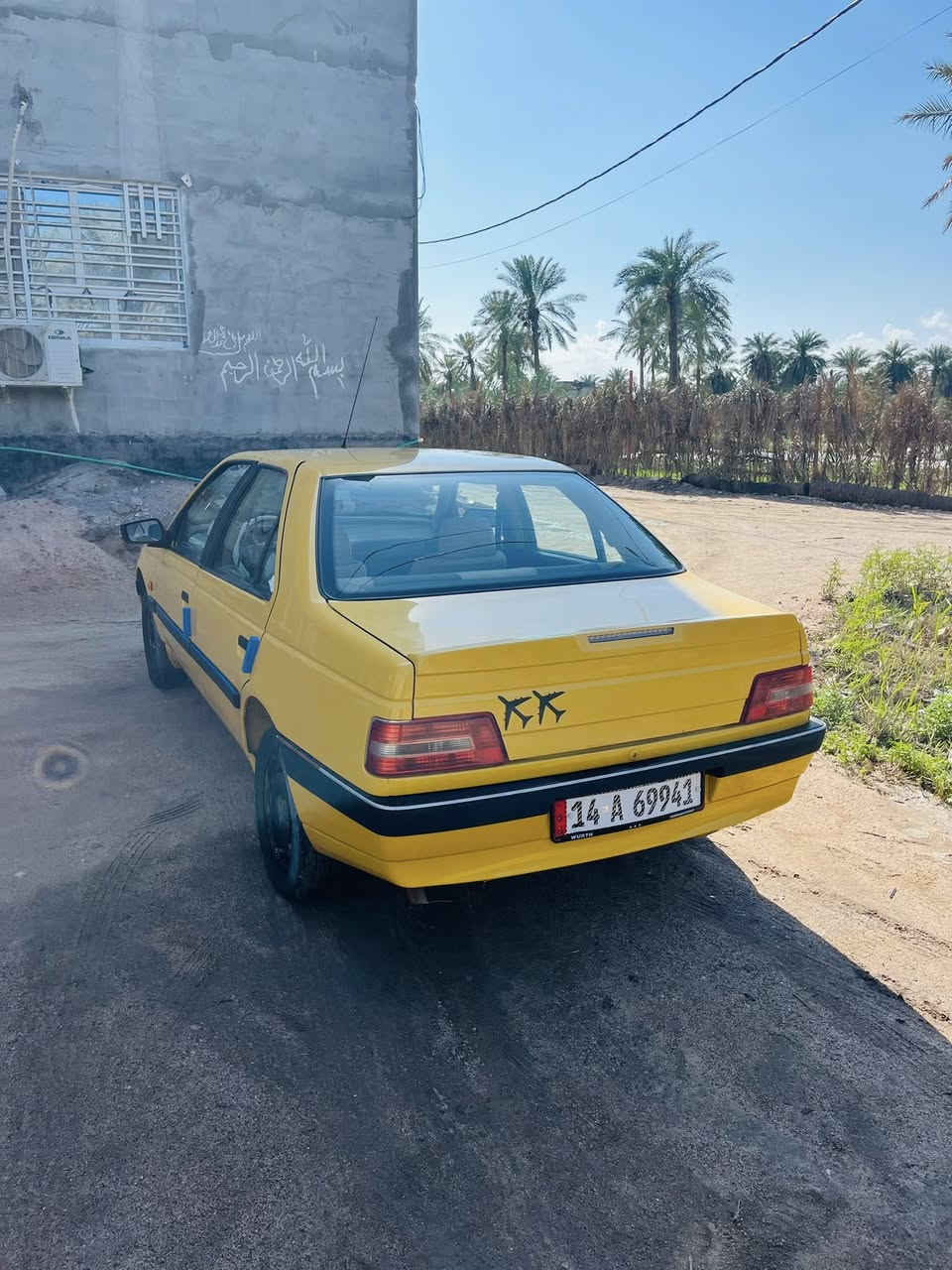 بيجو 405 مديل 2016 دواخل لون بيجي سياره صبغ عام مكينه كير خير من الله كلشي بيها شغال السياره ما مشتغله تكسي ابد   سدر بريكات كلها جاهزه 
سياره رقم بصره دولي بسمي تحويل ثاني يوم 
السعر (38) بيها مجال 
للاستفسار ***********
