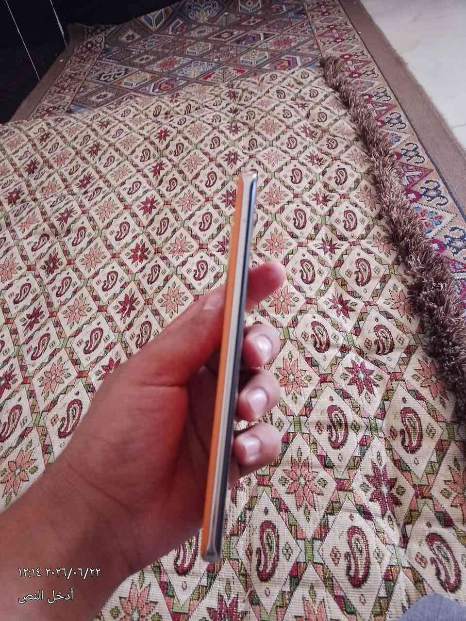 السلام عليكم ورحمة الله وبركاته موبايل هونر x9b للبيع بيبكسل ميت نقطة يم الكاميرا وخط خفيف يم الشاشة للتواصل ***********
