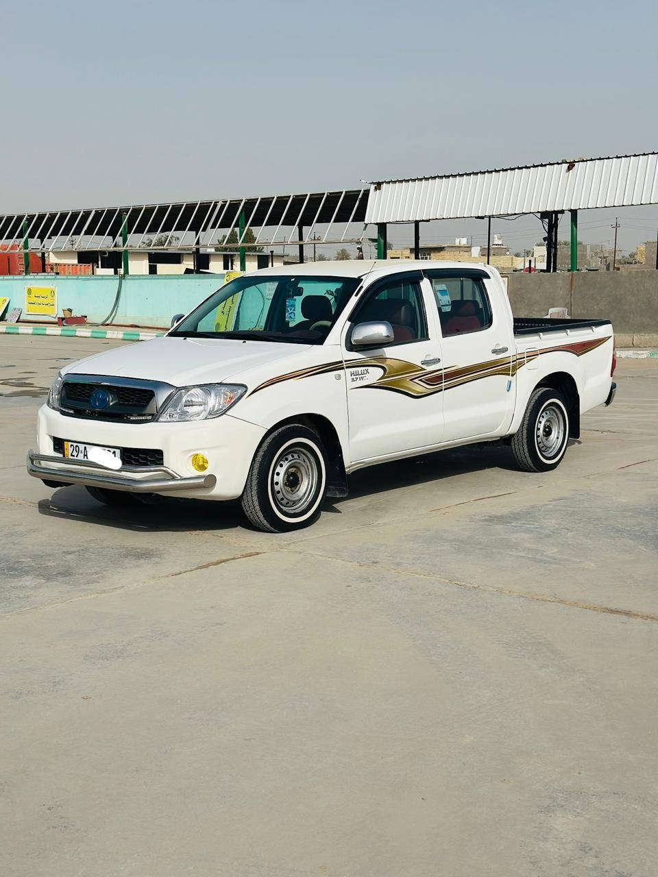 تيوتا هايلوكس ٢٠٠٦ رقم واسط شاصي ١٩ كويتي  انكليزي بسمي سنويه مجدده مكفوله كفاله عامه من محرك وحداديه وكير جاهزه تخم تايرات جدد مكينه تبريد شغال *********** المكان بابل القاسم السعر ١٤٠ وبيه مجال
