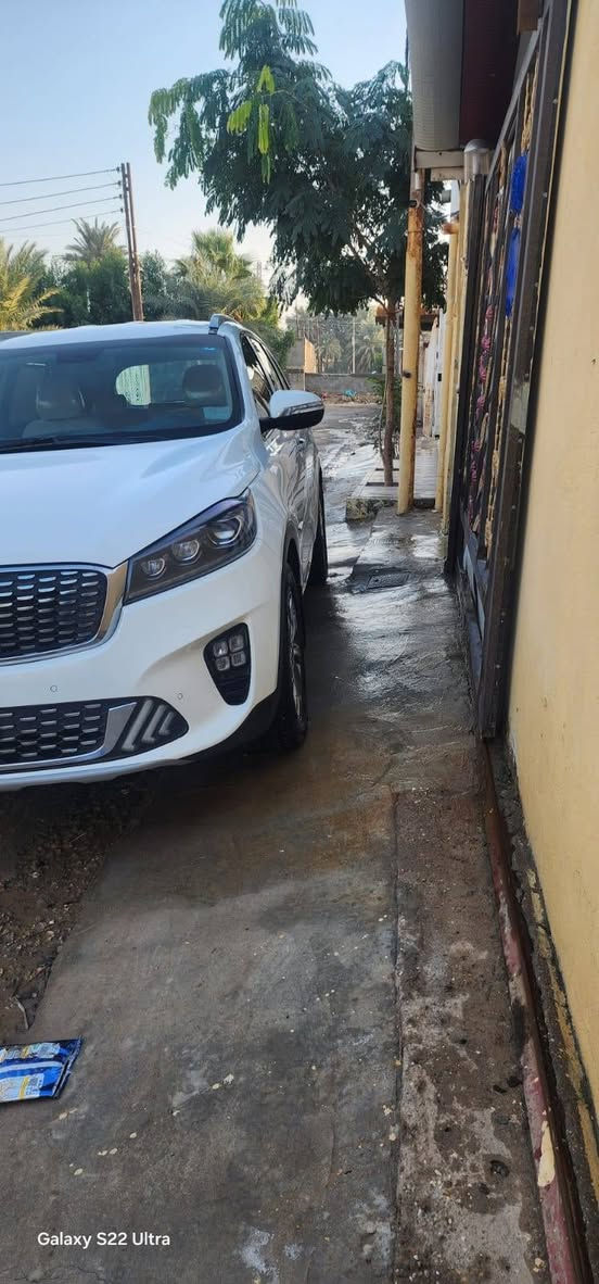 سلام عليكم.. يوجد كيا سورنتو موديل ٢٠٢٠ خليجي ماشيه(108)الف مكفوله فقط وجود رصعات خفيفه في القماره حالوب عددها من ١٠ الى ١٥ رصعه غير واضحه يوجد سونار مرفق مع الصور المكان الديوانيه السعر ٢٤٠ وبي مجال للاتصال والاستفسار *********** اسعد ابو علي
