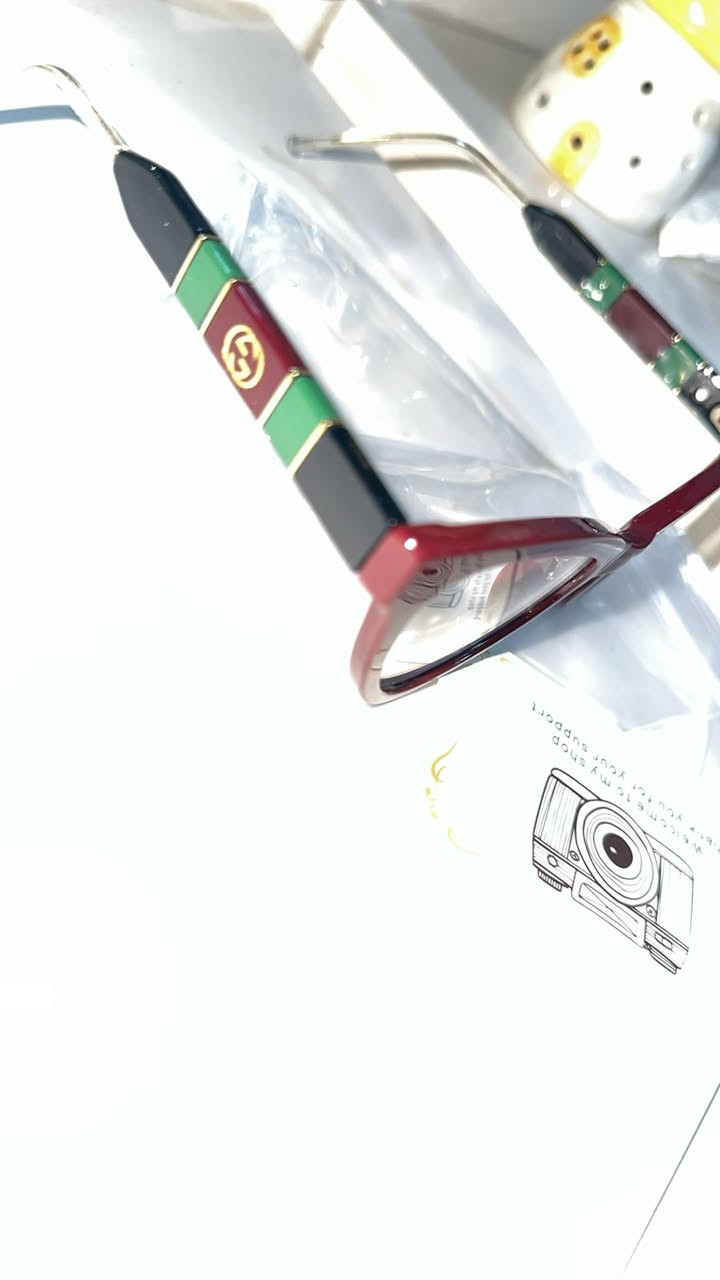 نضارات للبيع قيم مااعرف سعرهن


**إذا كنت صاحب هذا الإعلان وتريد حذفه لأي سبب، رجاءا أرسل رسالة إلى الدعم الفني**