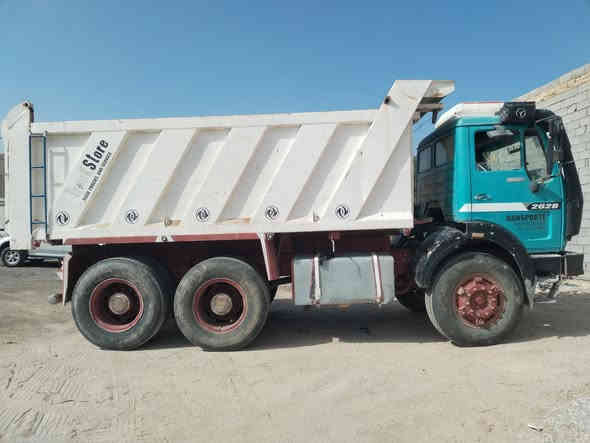 سياره للبيع لبي 75 مكينه 25 كير ١١١ مجموعه مان شاصي غير مكفولل سعر 185  رقم ***********
