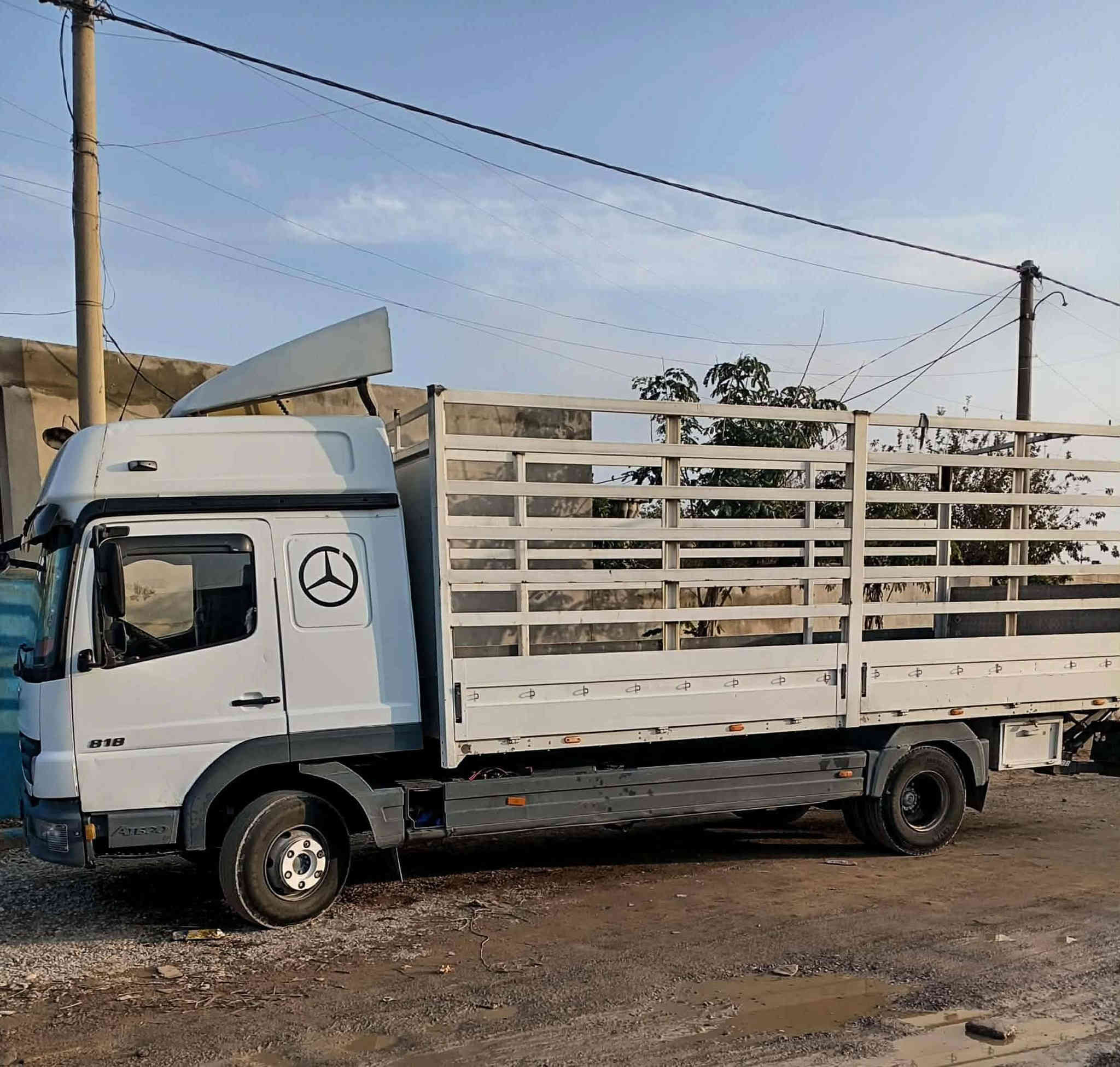 اتيكو موديل 2007 رقم اربيل.
6 برقي شرط التحويل سنوية جديدة 
جاهزه للعمل تايرات جدد
تدفئه وتبريد شغال 
گير محرك بشرط
البودي 6 وربع 
مكان كركوك 
السعر 180 بي مجال
مكلف بالنشر
 للأستفسار. الاتصال على الرقم
***********
