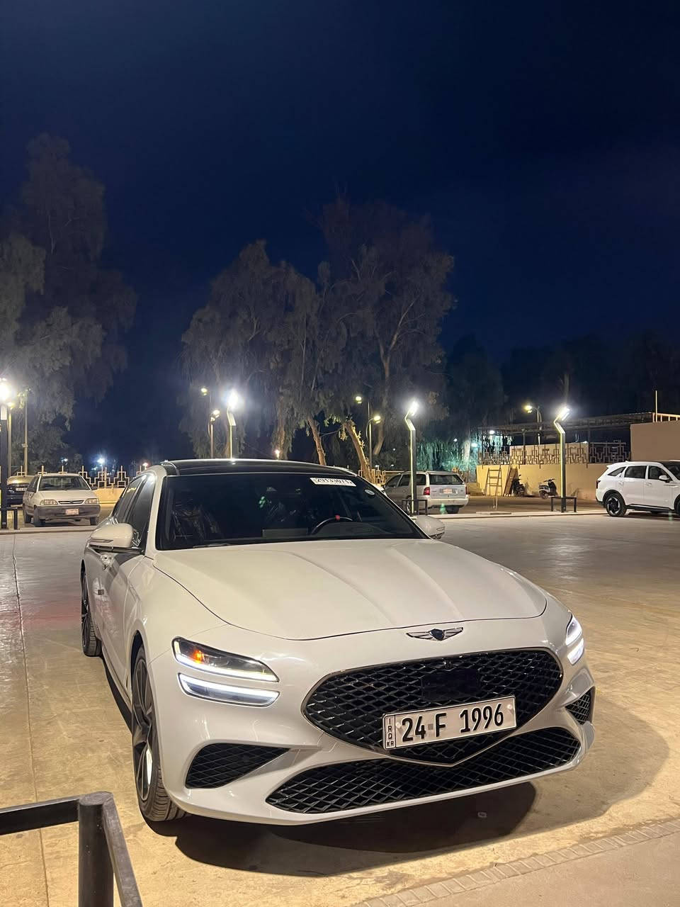 ⚔️جنسز g70 للبيع ⚔️
💜2022 موديل 
⚓️ لون سموكي 
⬅️فول مواصفات فئة بريستيج
💰💰 للسعر علق بتم ويوصلك السعر برسالة على الخاص 📩
 
🔺️فجوج حمره اصليه 
🔺️محرك 6 توين 
🔺️داتا شوه
🔺️بانوراما 
🔺️كشنات تدفئة وتبريد  
🔺️بيها نص جاملغ صبغ وحافه البوند داخل بسيط 
🔺️ايربكات مرجعة والسونار باول تعليق موجود.
⬅️مكان موصل 
 ☎️ ***********
 ☎️ ***********
