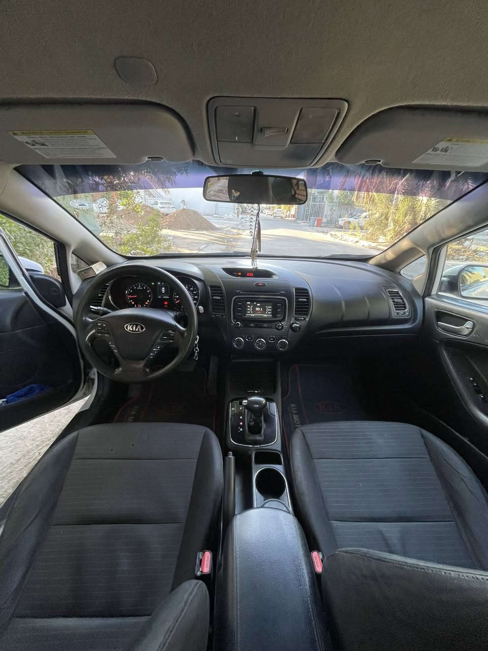 السلام عليكم من رخصه الادمن 
فورتي 2017 رقم اربيل جديد سياره حادثها باب صبغ وجاملغ تبديل بدون ايرباك وبدون دواخل حادثه موجود ب الصور السياره كاملة من كلشي ماشيه 172 الف عارضها  120 $بيها مجال بسيط


**إذا كنت صاحب هذا الإعلان وتريد حذفه لأي سبب، رجاءا أرسل رسالة إلى الدعم الفني**