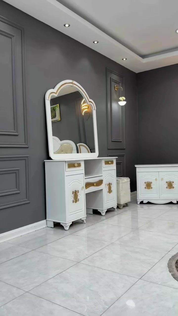 #السعر // مليون فقط ✅

#تفاصيل الغرفة المرمري  ....

 #خارج ٤ملم ام دي اف 🔺
وداخل صاج ٣ملم 
صبغ حراري  درجة اولى 

عدد القطع  ٧ قطع ✅
🔺1 //جرباية  قياس  ١٦٠ × ٢٠٠ 
🔺//ميز جانبي ايسر قياس ٥٠
🔺2// وميز  جانبي  قياس ٥٠
🔺3// زاوية ارتفاع مترين عرض ٨٠
🔺4// وميز بلازمه  
🔺5//وميز مراية ارتفاع مترين عرض ١٢٠
🔺6// وكنتور ٦ باب  ارتفاع مترين و١٥ طول ٣ متر و١٥

القطعه الثامنة حسب الطلب شازلون
سعرها ٥٠ الف ❤️

(توصيل مجاني مركز بغداد )
التوصيل يشمل الشد مجاني 🚚🚚🚚
(اطراف ٥٠)
باقي المحافضات حسب البعد
#للحجز_او_الاستفسار_مراسلتنا_دايركت✅
#متوفر_توصيل_جميع_محفضات_العراق 
##ضيفوني #الاكسبلور_فول #بيع_لايكات#غرف نوم صاج  #لايكاتكم_تسعدني


**إذا كنت صاحب هذا الإعلان وتريد حذفه لأي سبب، رجاءا أرسل رسالة إلى الدعم الفني**