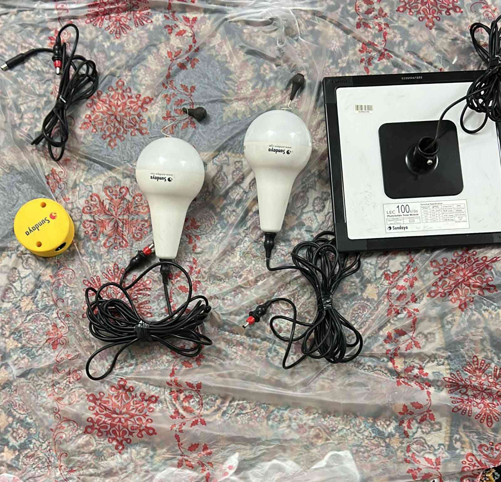 كلوبات تعمل علة الطاقه الشمسيه مع كافه ملحاقتهاونفس الماركه وكذلك تربط على الكهرباء بسعر (200) الف وبيها مجال ‭٠٧٧١ ٢٢٦ ٠٦٦٥‬
