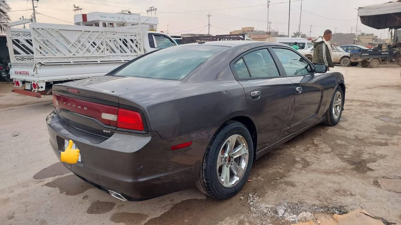 جارجر 2014 بغداد سنويه لغاية ٢٠٢٧ بأسمي هزه ما صارله اسبوعين سياره بيه كصه فخذه جهة الصدر مع صبغ البيبان والجاملغات الاماميه غرفته جلد والسياره نصبته حلوه وترايه وين متريد السعر ب١٣٥ ورقه للاستفسار هذا رقمي
***********
