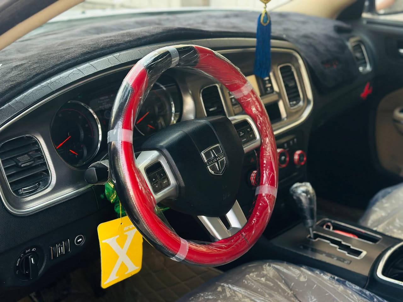 سلام عليكم البيع فقط دوج جارجر مديل 12 وارد كندي كفاله من الضربه والكصه سنويه 30 سياره جاهزه وخير من الله بيها جاملغ امامي صبغ وجاملغ خلفي بل هلال صبغ فقط باقيها كفاله السعر 142 وبيها مجال بصيط مكاني بصره قضاء المدينه الهاتف ‭0774 204 9263
***********
