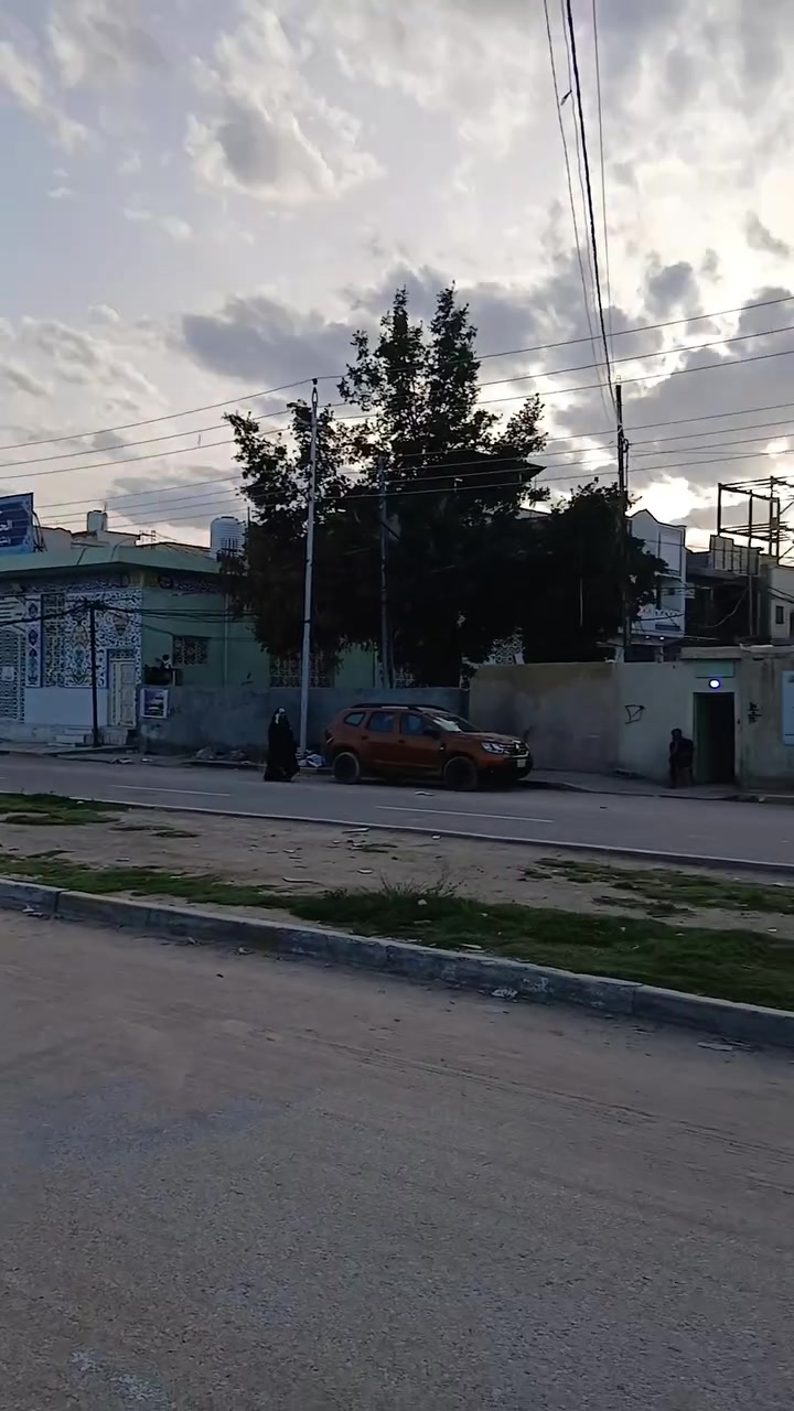 يعلن مكتب الامير للعقار في محافظة كربلاء شارع ابو طالب 
بيت 🏠 🏡 للبيع موقع مميز 
مساحه ٥٠متر طابقين قرب مجسر باب طويريج/  
بناء طابوك جمهوري درجه اولى 
خدمات كامله شوارع ٨م تبليط 
يصلح دار سكن او حسينيه للزوار 
يبعد عن حرم الامام الحسين ع السلام ٢كم وعن طريق الزوار والمشاية ٢٠٠متر 
طابو زراعي سند ٢٥ إقرار بأسم المشتري مباشر 
للاستفسار الاتصال/  *********** 
السعر / ١٤٥ مليون 
يتوفر لدينا بيوت للبيع بأسعار مناسبة جدا بمختلف المساحات والأماكن 
#كربلاء_مدينة_العشق_والعاشقين
