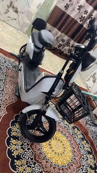 دراجه شحن للبيع السعر 350 وبيه مجال جديده جدأ اربع بطاريات مكاني بغداد...