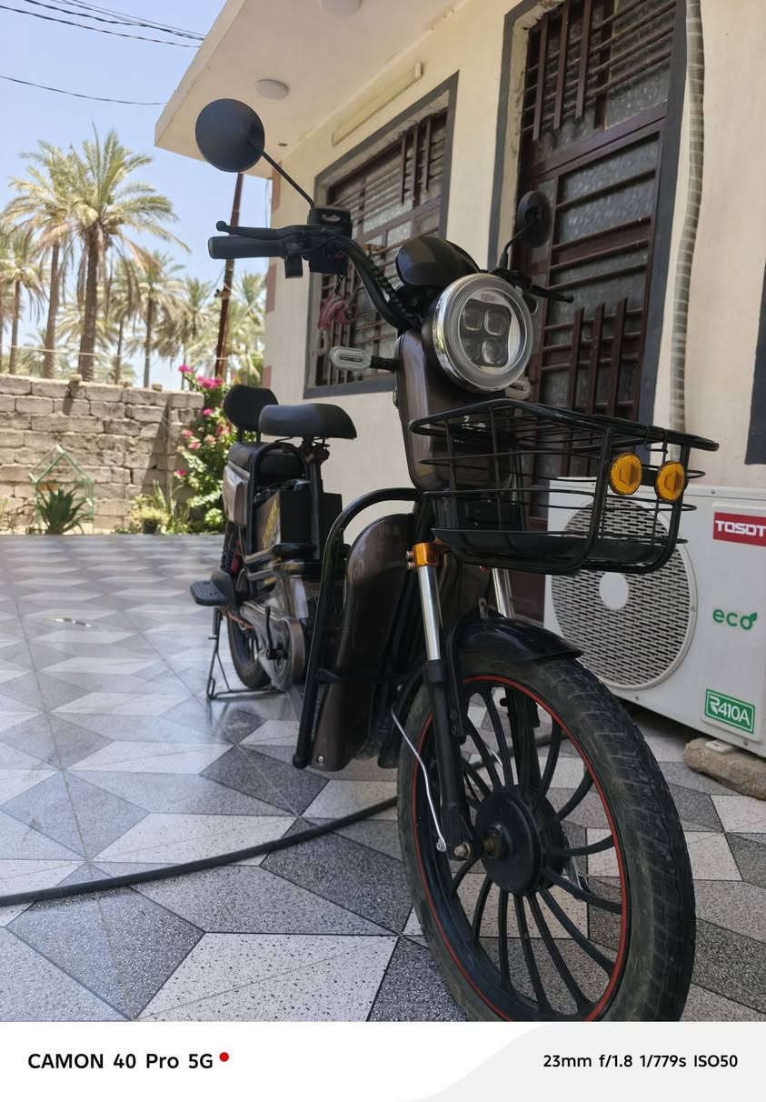 دراجة شحن خمس بطاريات نضافة 100\100 مستعملة 4 اشهر
السعر 425 او بيهة مجال شي بسيط
*********** بي واتساب
