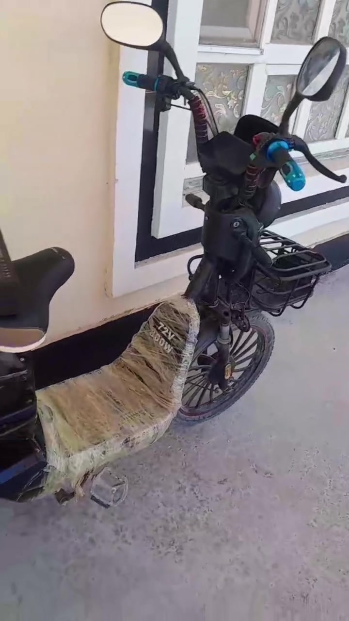 سلام عليكم دراجه شحن اللبيع نضيفه بطارياته زينه الكهربائيات شغاله اضويه دبل اشاره سعر ٢٧٠ وبيه مجال حك الجيه عنوان بغداد ابو غريب


**إذا كنت صاحب هذا الإعلان وتريد حذفه لأي سبب، رجاءا أرسل رسالة إلى الدعم الفني**