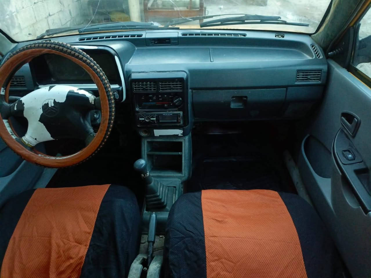 سلام عليكم سايبه موديل 11 مكينه وكير خير من الله شواصي نضيفه مصفره هيئه وغرامات السعر 23 وبيهه مجال رقم الهاتف ***********
