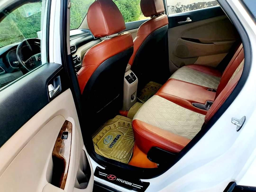 السلام عليكم هونداي توسان 2019  خليجي الكاصد خمس عدسات كفاله عامه فقط رصعه بلباب مال سايق السياره ماشيه 100الف سياره جديده بمعنه الكلمه وضع الشركه السبير ما نازل رقم بغداد دولي بسمي تحويل ثاني يوم فول موصفات محرك 2000 بصمه تشغيل سايد بريك رجل بصمه أبواب شاشه ابل كاربلي كشن كهربائي قطعتين تبريد حساسات امامي خلفي كامره خلفي دواره لد نهاري مامي مري شفط ثلاث وضعيات قياده برده خلفي فول تحكم ستيرن كير ومكينه وصدر مكفولات وخير من الله مكان سياره واسط ***********2 ملاحضه قير متواجد عل فيس
