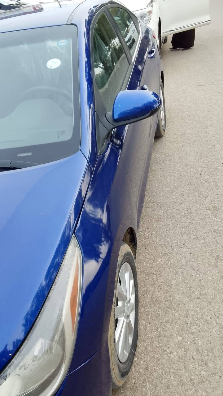 اكسنت 22
شاشه 
حساس 
تحكم ستيرن
بصمه
السعر 92
المكان بغداد كاضميه
الرقم:***********
