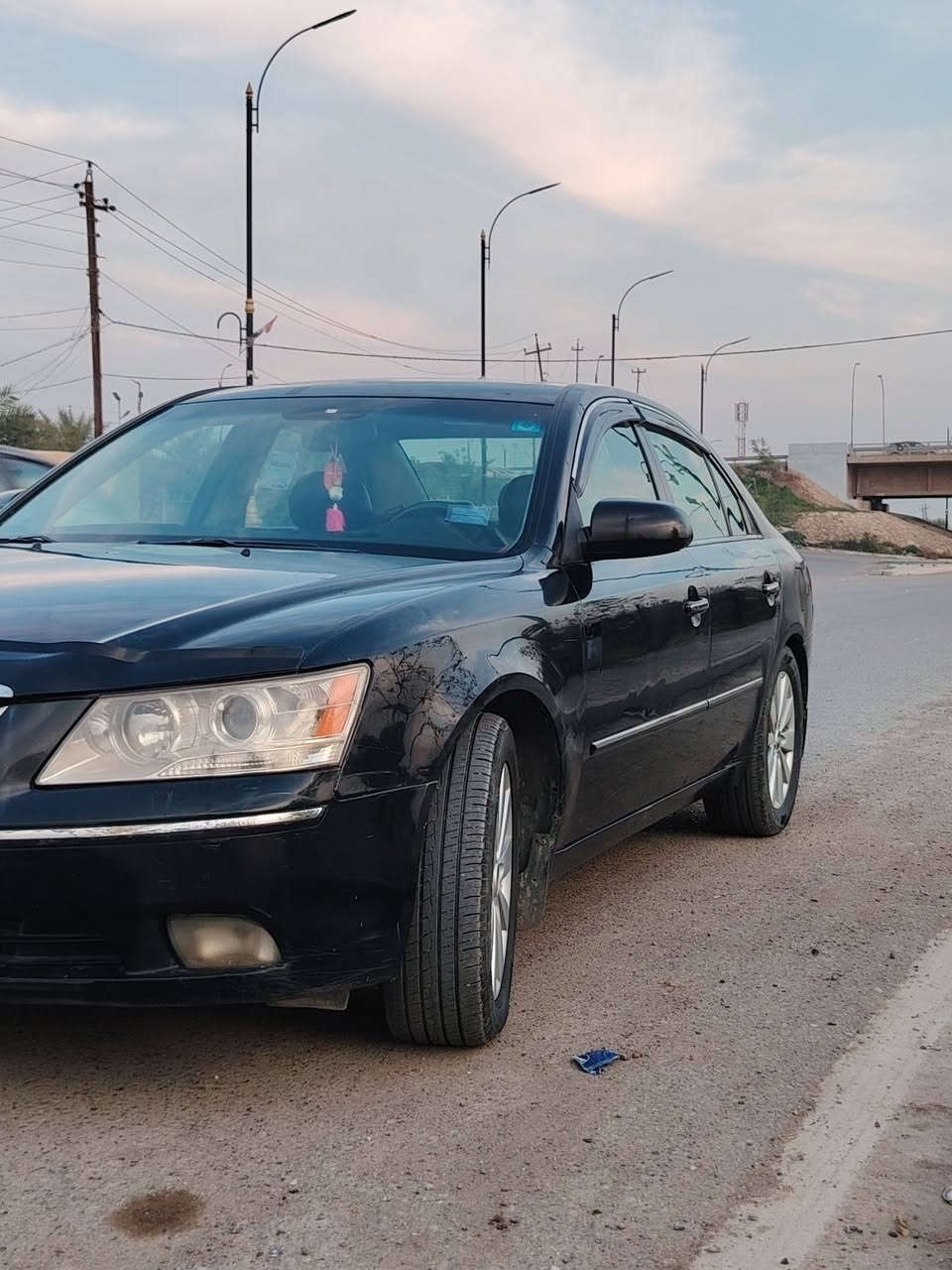 السلام عليكم...
للبيع...نقد فقط  اعتذر عن الاقساط 
باسعر 97$وبيه مجال بسيط
سوناتا 2009امريكي 
رقم بغداد دولي (11)

✳️محرك 6/شرط لاتبخير ولاتنقيص 
✳️كير اتوماتيك بدون اي عيب مال بيت"
⚔️المواصفات⚔️ 
داخل لونين 
اربعه 4️⃣ دسك 
بلوجكترات 
اناره داخليه كماليات فول جنطه مغلفه نايلون 
 🚘سياره جديده برغي ما ناقصها Ⓜ️

🔴سياره خاليه من الدعم شرط سونار بيها 3قطع كلير بدون اي حادث شرط 

✅Ⓜ️ترايها صفر شرط صدر كهربائيات كلها شغاله تبريد ثلج ❄️ 
تايرات 4️⃣ جديدة 🆕 
صدر امامي خلفي كله جديد 
شرط التحويل ثاني يوم
السعر 97 $ وبيها مجال بسيط 
مكان السيارة صلاح الدين 
رجاءً ما أقفل سعر بالتلفون تعال وتدلل 
للاستفسار 1 . ***********
2. ***********
