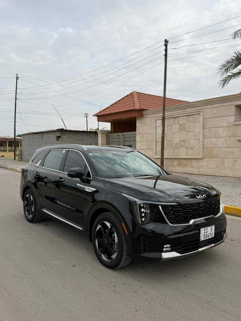 ‏KIA SORENTO SX HYBRID 2025
‏ 

‏كيا سورنتو  هايبرد + بلكن SX 2025 برستيج 

‏المسافة المقطوعه 11000mi

‏اللون .اسواد   

‏محرك. 1600 تيربو هايبرد 

‏الموديل 2025

‏مرقم بغداد 

‏

‏                  ======= الاضافات👇👇 ======

‏  

‏فتحة بانوراما 

‏شاشة كبيره نفكيشن 

‏رادار امامي

‏ مانع تصادم

‏مانع انزلاق 

‏تحديد مسرب .

‏نقطة عمياء .

‏تصحيح مسار 

‏بصمه تشغيل 

‏بصمه ابواب 

‏كاميرا خلفيه 

‏كاميرا عداد 5 

‏كاميرا 360

‏طارة مدفية 

‏تشغيل عن بعد سياره 

‏كراسي مدفية + مبرد 

‏كراسي كهرباء عداد 2 

‏كراسي جلد 

‏كراسي ذاكره 

‏كراسي 7 راكب 

‏مثبت سرعة

‏تحكم ستيرن

‏شاحن وايرلس

‏هاند بريك كهربائي

‏حساسات خلفيه + اماميه 

‏حساسات مانع تجاوز 

‏ويل قياس 19

‏دفع رباعي 

‏باب خلفي كهرباء 

‏اضويه امامي زنون LED

‏اضويه خلفيه LED

‏كشافات LED

‏دفع رباعي 4X4

‏نظام GPS+خرائط 

‏كندشن مركزي امامي او خلفي 

‏وبلوتوث 

‏مدخل USB+ AUX

‏ 

‏

‏🚗🚗حادث السياره كما موضح في الصور باب مبدل اصلي نفس اللون  صبغ جاملغ فقط 🚗🚗 صور الحادث بالمنشور

‏باسمي و تحويل ثاني يوم 

‏باقي تفاصيل

***********
