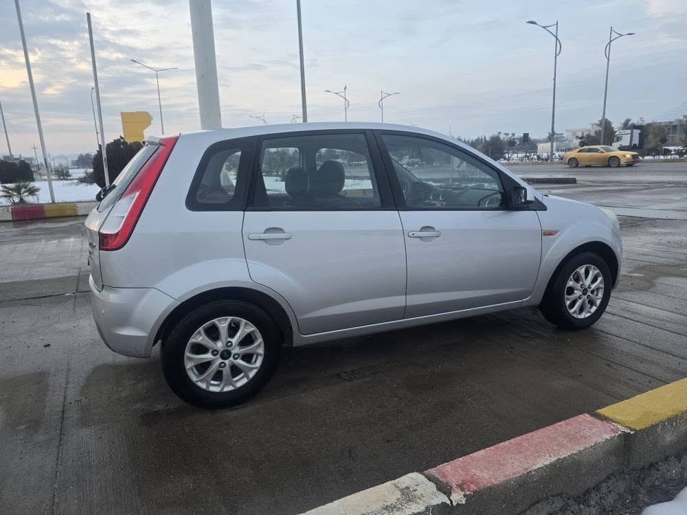 فورد فيگۊ 2014 خليجى سفرى شه ريكه ى نيفا يه ك ده ركا بوياخ بى ناوكرتن مواسه فات توماتيك جام و ئاوينه كاره با شاشه 
هه موو كيانى به شه رت هيج مه سره فى تيانيه ١٠٦ هه زار روشتوه  ره قه مو سه نه وى تازه يه نرخى ٧٩ كه لا و معامه له يه كى برايانه تكايه مشته ريت تيل بكه *********** سليمانى ناو شار السليمانية, العراق
