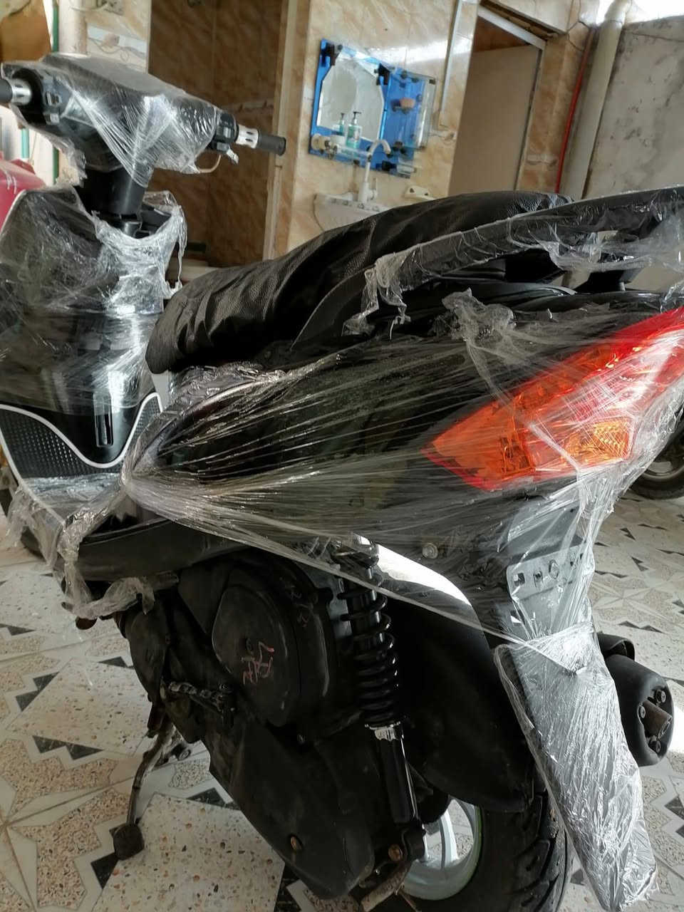 سلام عليكم  شباب دراجة ماكس عدله للبيع ادراجه نضيفه مانقصه شي انه مكلف بنشر ولولد يكول مامفتوحه اي ستفسار اتصل ***********
