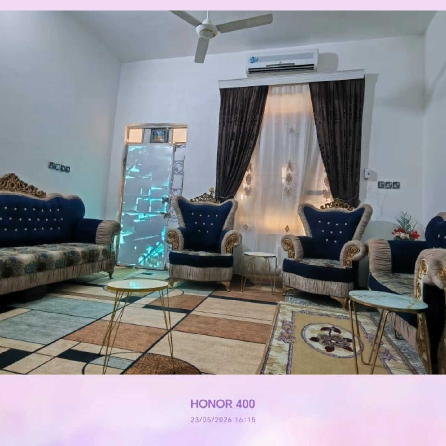 بيت زراعي للبيع…
الموقع :حي الحسين- شارع شيخ زيد 
المساحة :200 م
نوع البناء :بلوك كهربائي +سقف عكادة رباطات فوق الشبابيك 
بناء جديد ونظيف جداً 
المحتويات : غرفتين +وصالة +صحيات داخلية وخارجية + مطبخ +وساحة كبيرة + حديقة 
السعر : 44وبي مجال 
للإستفسار 
*********** علي دخيل 
أو زورونا في موقعنا الكائن في سوق الشيوخ-حي الجوادين- قرب سيطرة مدخل قضاء سوق الشيوخ-مجاور اسواق ريان سنتر
