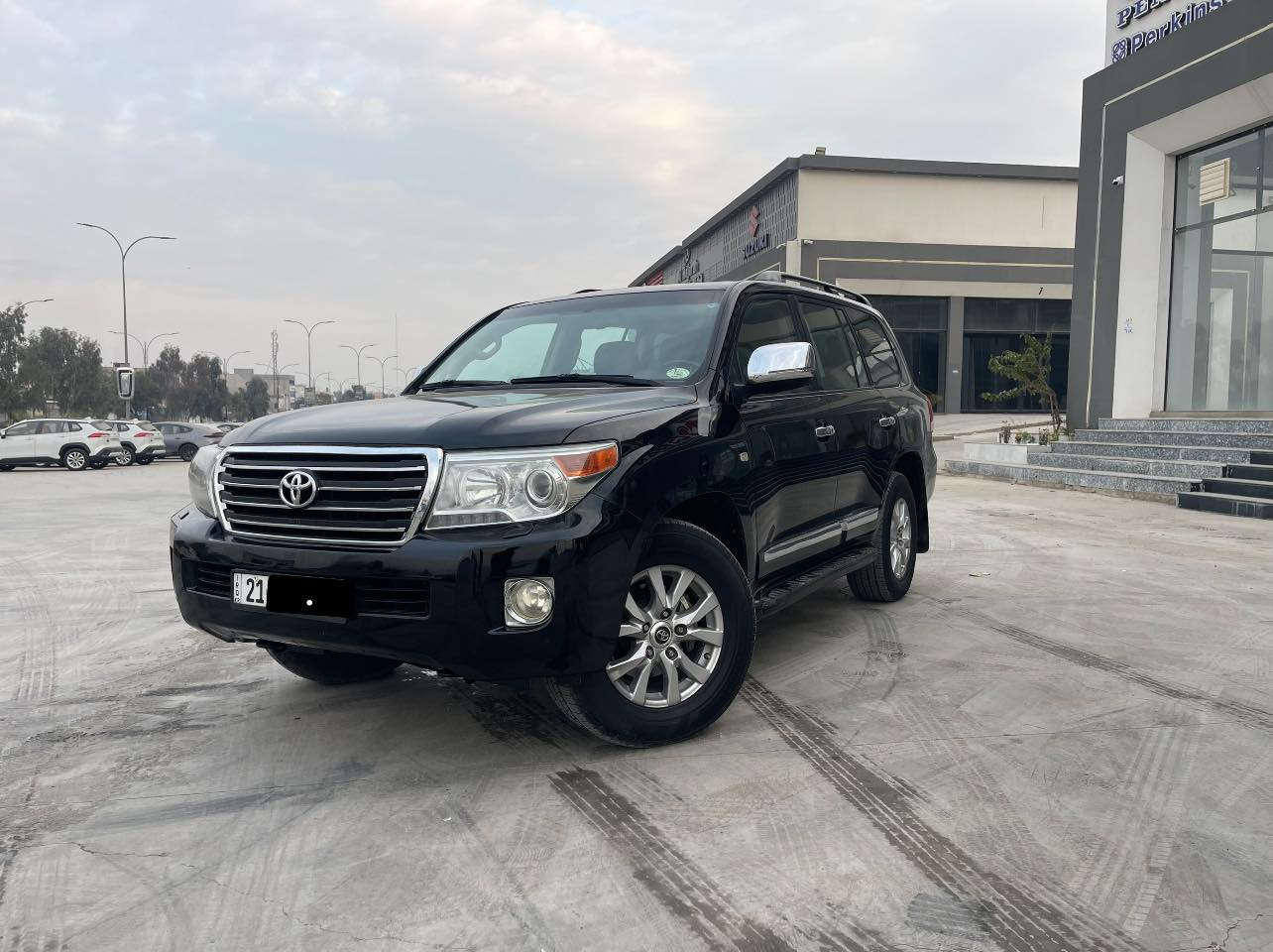 السلام عليكم
لاند گروز                                 
LAND CRUISER
موديل 2009
VXR
محرك 5.7
گير ومحرك شرط
فوول مواصفات 
فتحة سقف 
حساسات 
شاشة بلادي 
كشنات جلد 
داخل بيجي
تطعيمات صاجي
ثلاجة 
مكفولة من الضربة 
وجاهزة من كلشي 
مكان السيارة اربيل 
للاستفسار 
***********
