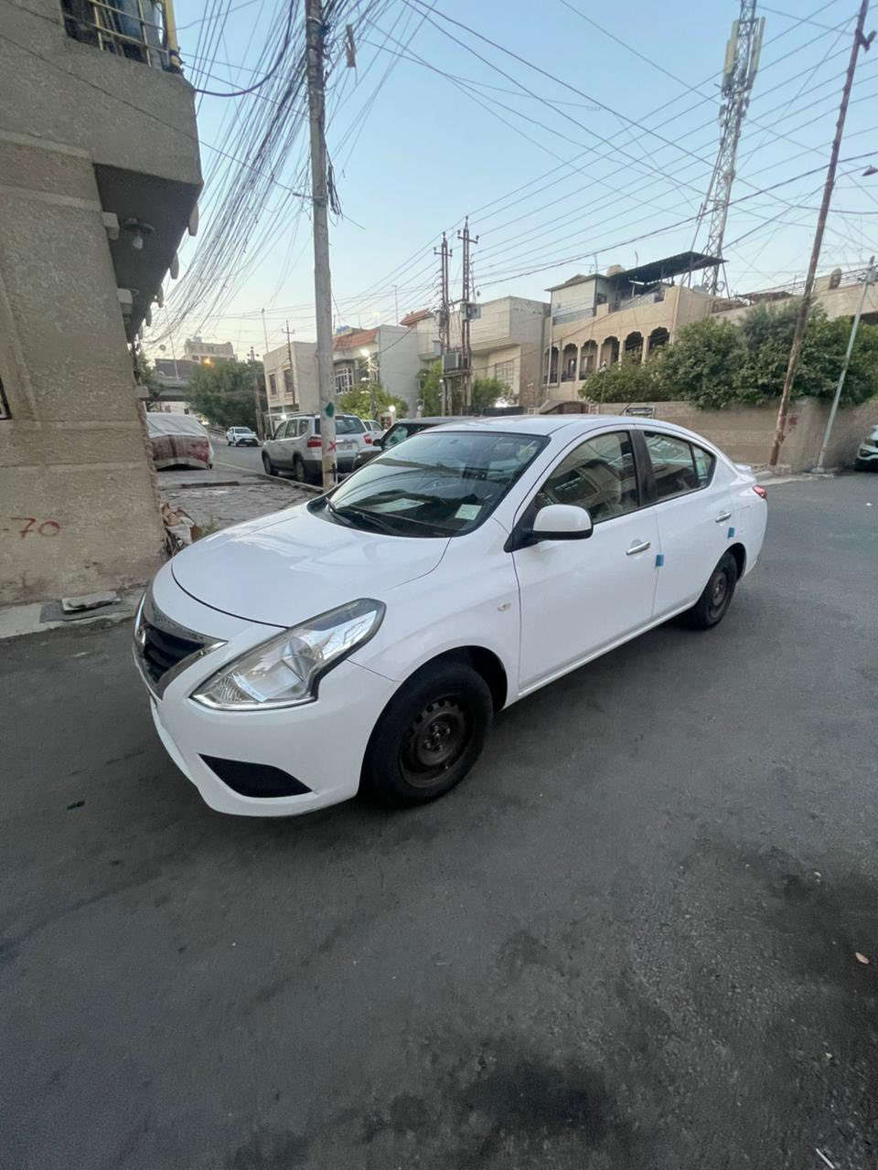 السلام عليكم نسيان سني موديل ٢٠٢٠سياره جديده بمعنى الكلمه ماشي اقل ال ٧٠باسمي وعل إيدي استلام شركه السور اتصال ***********
