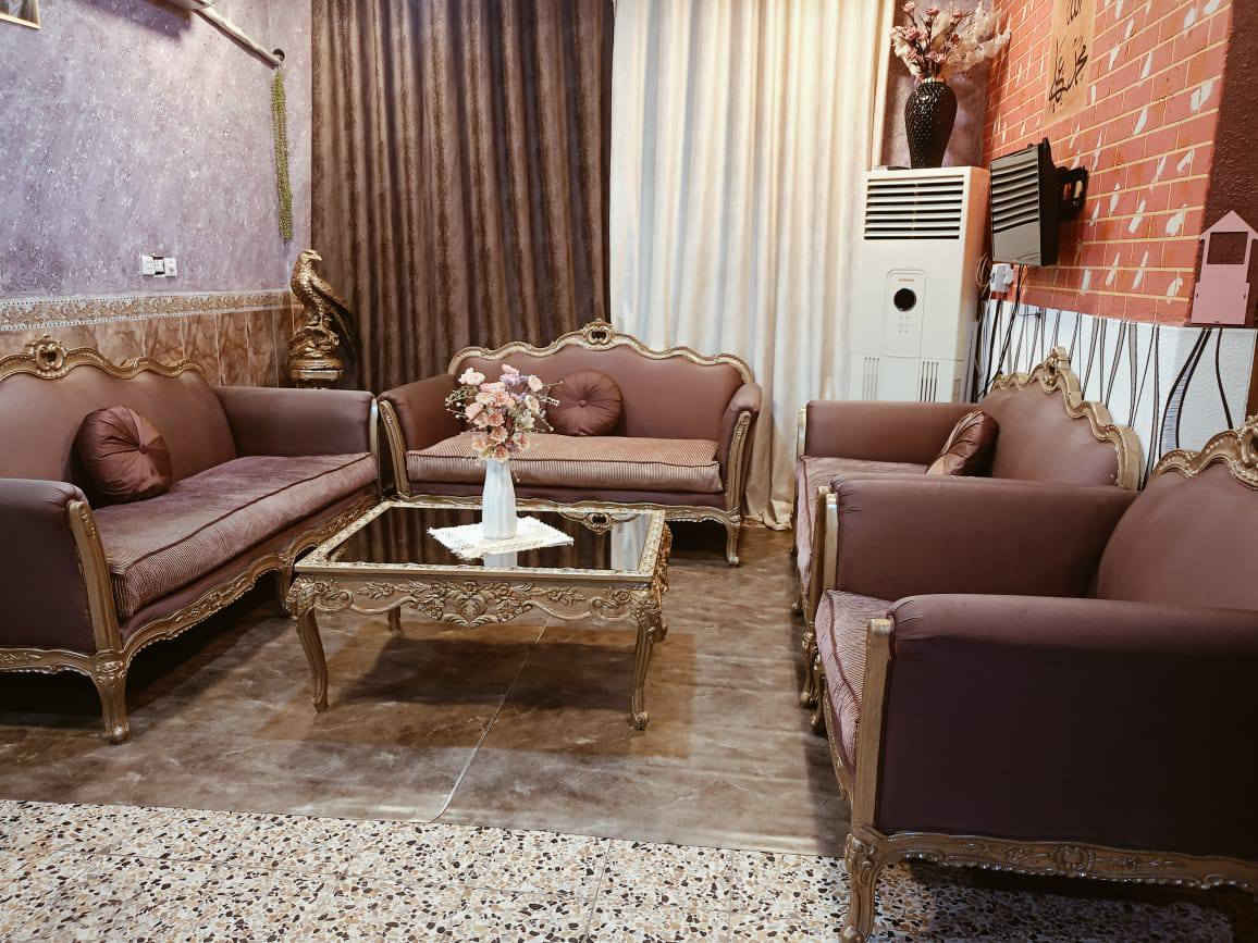 تخم للبيع السعر 400 وبيهة مجال العنوان شط العرب ***********
