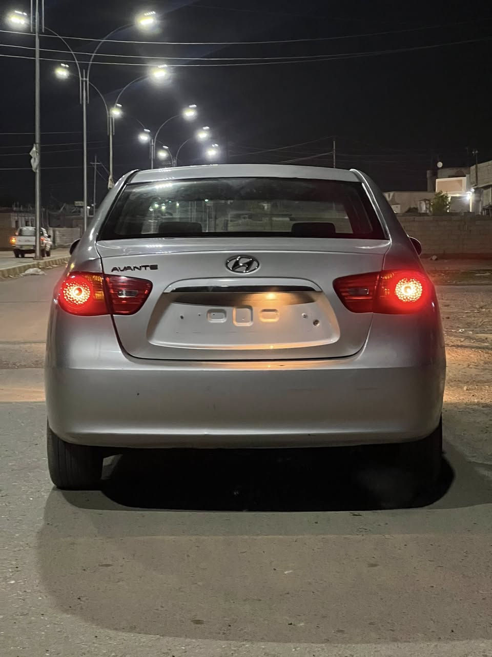 السلام عليكم
للبيع سيارة أفانتي ادوات 

دخول جديد قبل ٧ايام كملت

كير محرك صدر حلوات

موديل 

2007

السعر المطلوب 

41 

وبيها مجال

الربيضه رقم الهاتف 

***********
