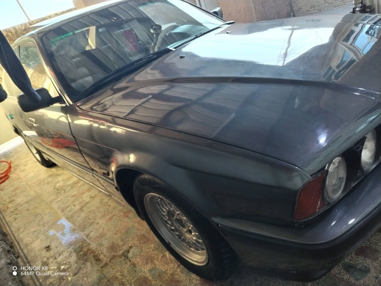 يا الله السلام عليكم للبيع فقط مستعجل سعر 48  والله ماكو هيج نضافه بهيج سعر بلخير ع ياخذها
موديل 1989 .525.اصل مفتوح مو مسكر مكينه كلش حلوه بيها خيط تبخير بسيط بدون تنقيص تبريد ثلج ويه السويج سياره جاهزه مكينه كير صدر تخم تاير كهربائيات خير من الله سياره متعوب عليها رقم بغداد تحويل مباشر مكاني بغداد اي ستفسار اتصال رقمي
***********
