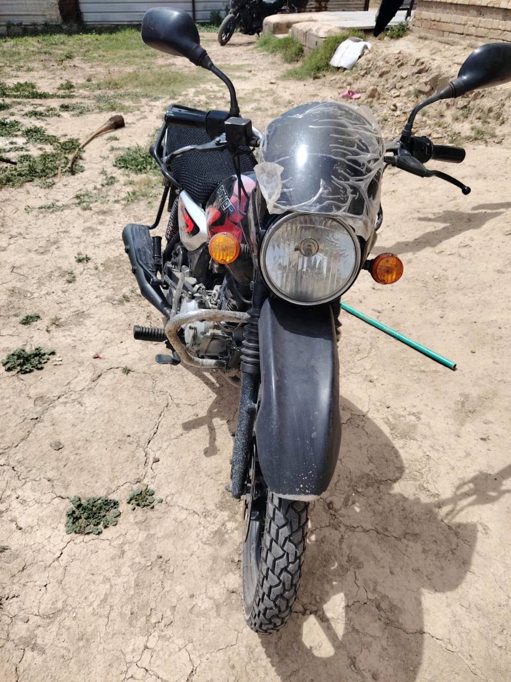 تم اعادة النشر بسبب الوعود الكاذبة يعني اذا مو شراي ليش تكلي امسح المنشور 

 دراجة للبيع  بوكسر جبلي 21 مرقم كبل تحويل مكاني بغداد
السعر 1500 قفل 
 هذا رقمي بي واتساب
 ***********